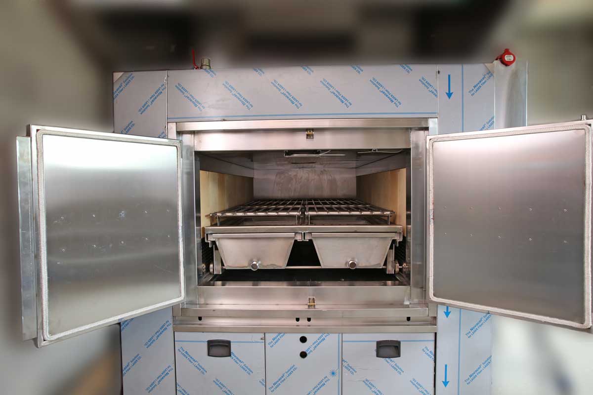 Forno porchetta pronto per la consegna